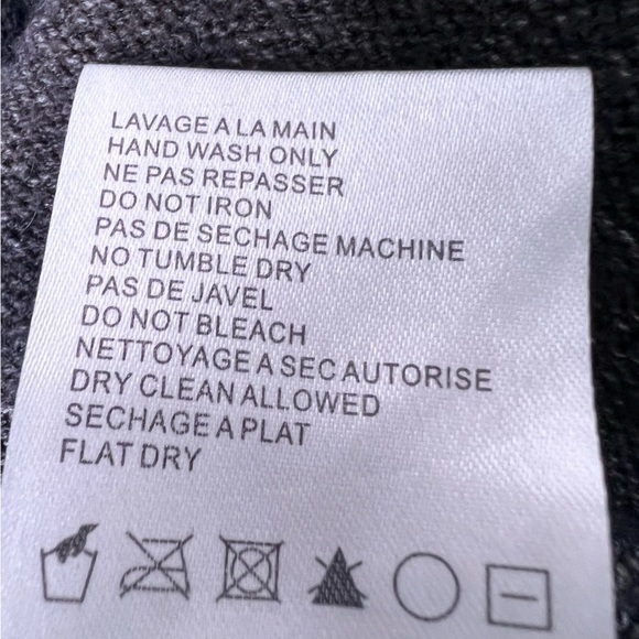 Molly Bracken Grey Crew Neck Sweater Size XS/S - Picture 9 of 9